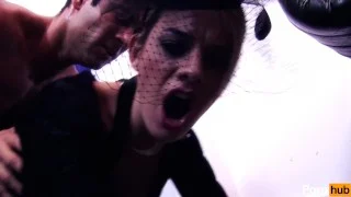 ello ello lust in france – Scene 1