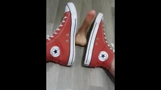 Je me donne du plaisir en converse