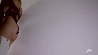 L’esprit Pawg d’Halloween revient réaliser ses fantasmes avec une BBC bien dure – CREAMPIE 🍑💦🍆🎃